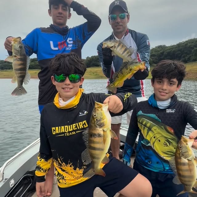 Eu mais esse cara aí somos praticamente irmãos kkkk e quando